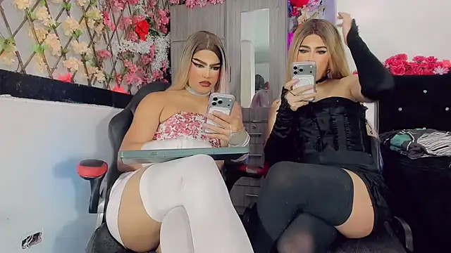 Show de Thiara_veky_ na webcam