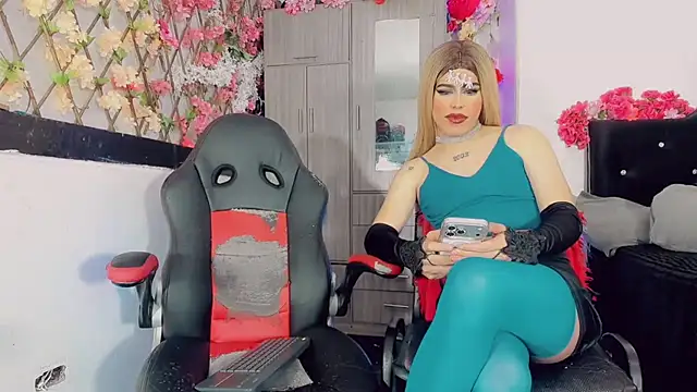 Show de Thiara_veky_ na webcam