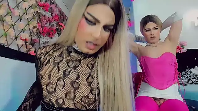 הופעת וובקאם של Thiara_veky_