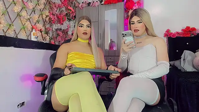 Thiara_veky_'s Webcam Show