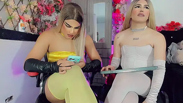 Thiara_veky_n Webbikameraesitys
