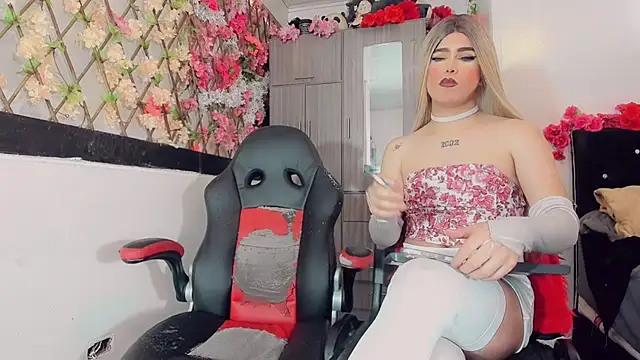 Thiara_veky_'s Webcam Show