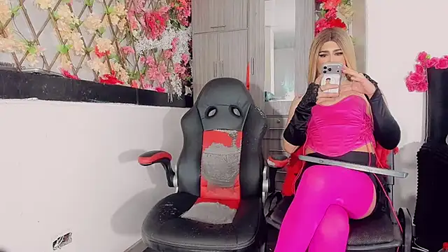 Вебкам-шоу Thiara_veky_