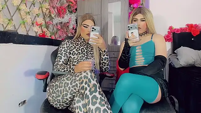 Show de Thiara_veky_ na webcam