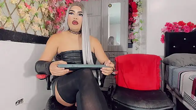 Thiara_veky_ Adlı Modelin Web Kamerası Şovu