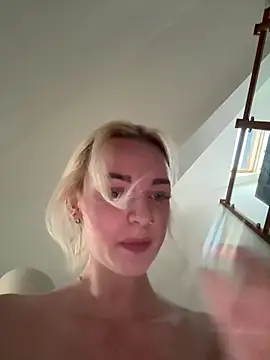 Lolabunnyblondie Pertunjukan Webcam