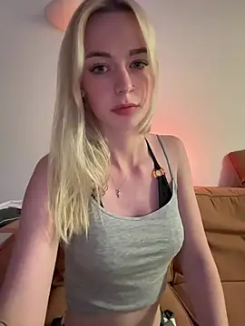 Lolabunnyblondie Шоу с уебкамера