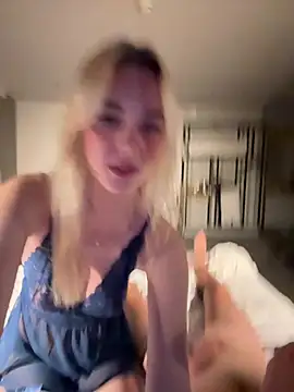 Lolabunnyblondie webcam show