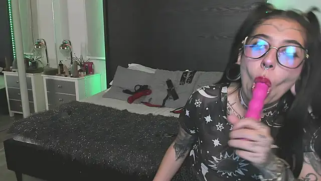 inkedsinners_'s Webcam Show