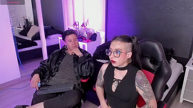 Show de webcam de inkedsinners_