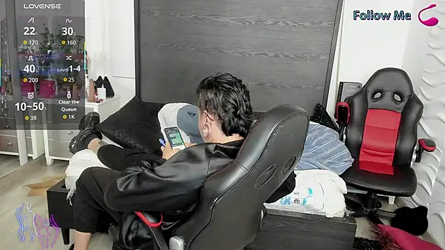 inkedsinners_ Show in webcam