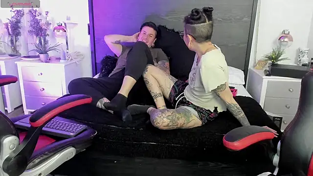 inkedsinners_ – Naživo XXX chat