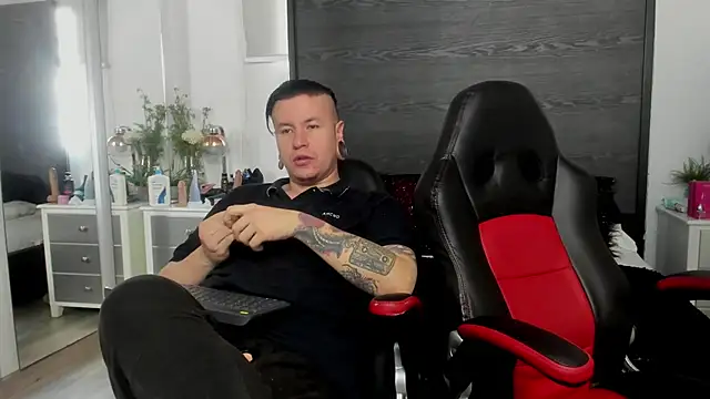 Вебкам-шоу inkedsinners_