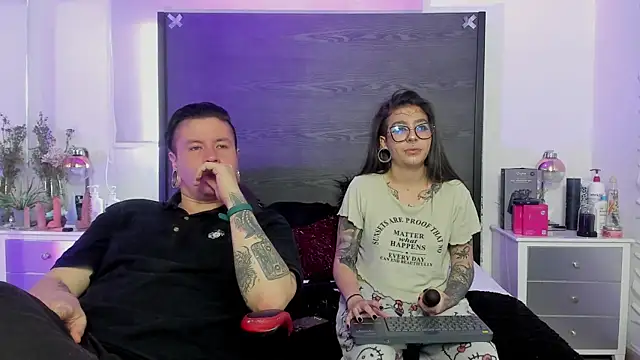 Show webcam de inkedsinners_