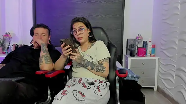 Show webcam de inkedsinners_