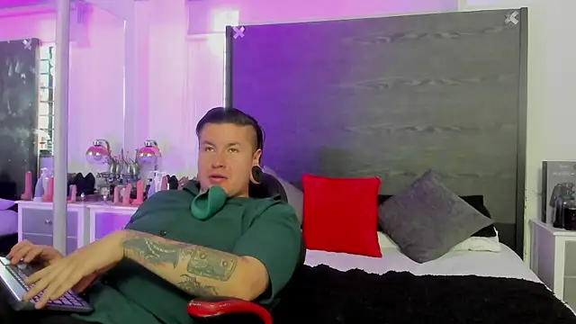 inkedsinners_ Chat XXX in diretta