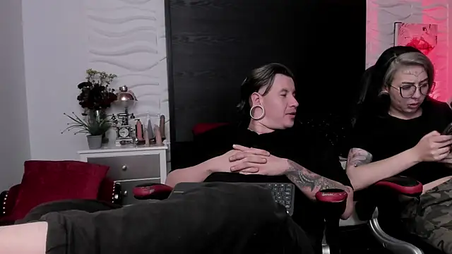 inkedsinners_ Шоу с уебкамера