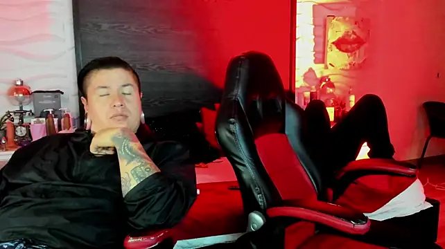 Pokazy przed kamerką – inkedsinners_