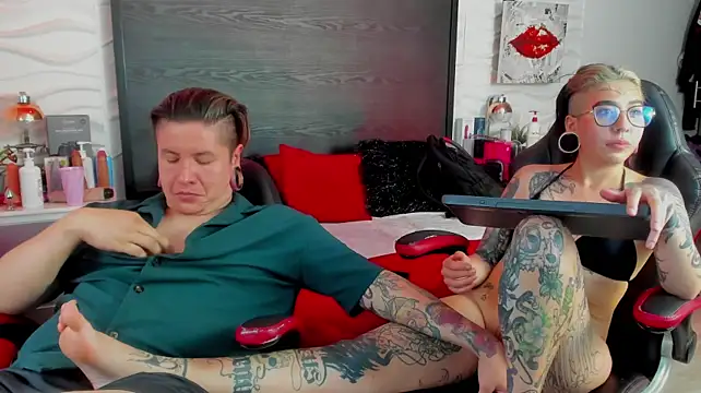 inkedsinners_ Pertunjukan Webcam