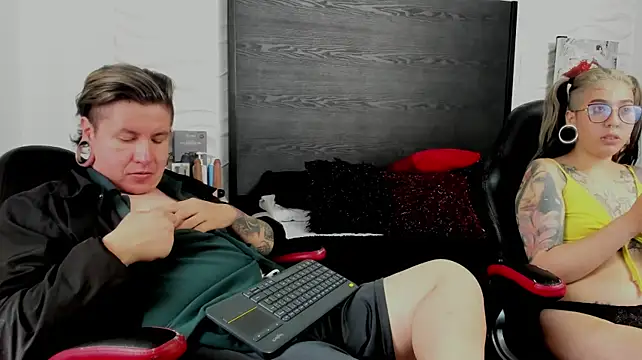 inkedsinners_ webkamerás műsora