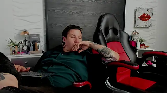 inkedsinners_: вебкам-шоу