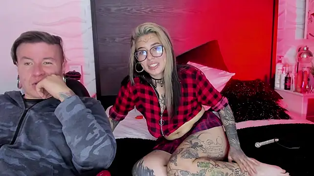 Show de webcam de inkedsinners_