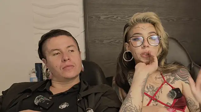 Show Webcam de inkedsinners_