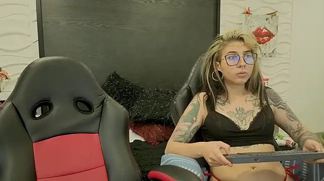 inkedsinners_ Show Webcam