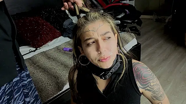 Show webcam de inkedsinners_