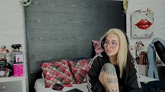 inkedsinners_'s Webcam Show