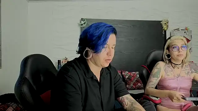 Webkamerová show inkedsinners_