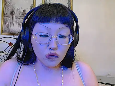 pikpikpikachu's Webcam Show