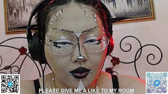 pikpikpikachu's Webcam Show