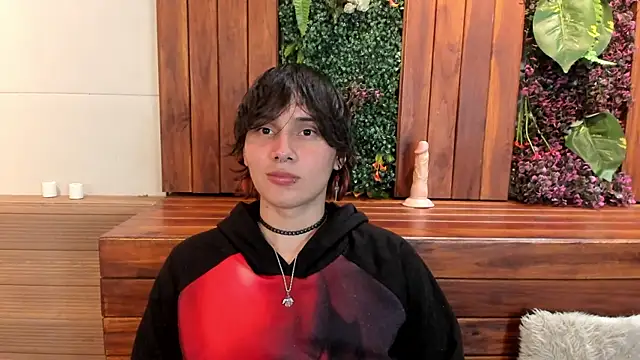 Brunodeluca_ Adlı Modelin Web Kamerası Şovu