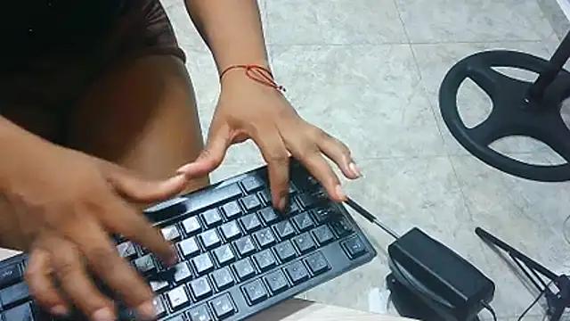 zafiro_ebano Adlı Modelin Canlı XXX Sohbeti