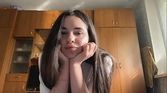 Show modela CarolineRu na web-kameri