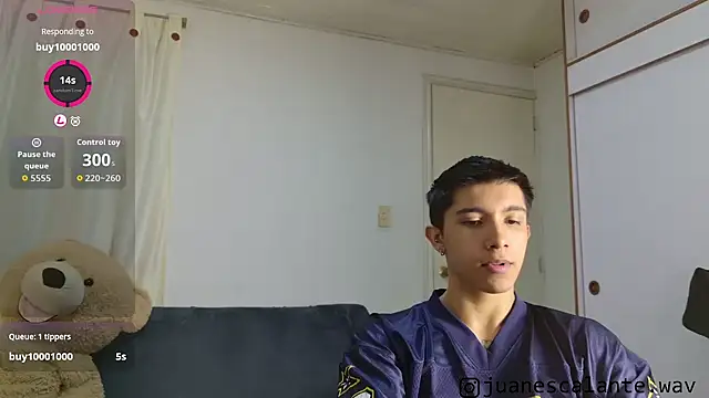 Thesaint_xxx Webcam-Show