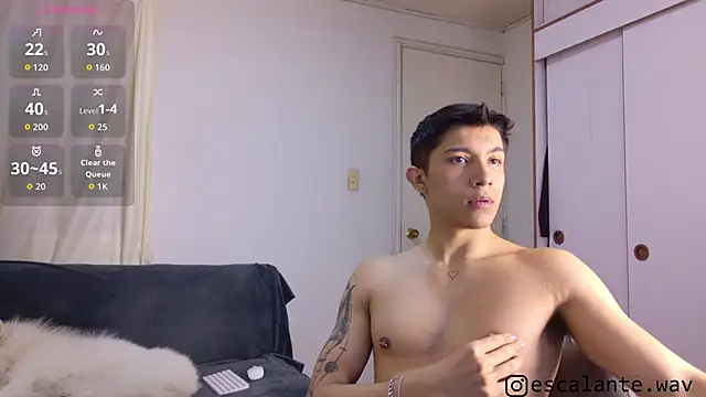 Thesaint_xxx 网络视讯表演