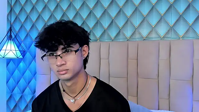Sofia-Ethan's Live XXX Chat