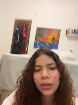 חדר צ'אט בשידור חי של wandynha67