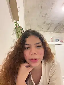 חדר צ'אט בשידור חי של wandynha67