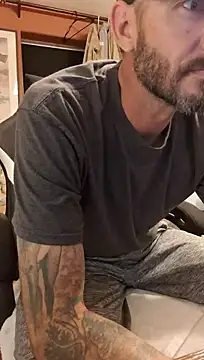 USMCx's Live XXX Chat
