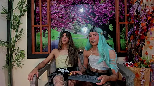 Elena_and_Julian Webcam Show