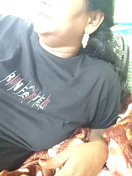 Show de webcam de mynatamil143