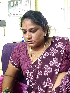 mynatamil143's Webcam Show