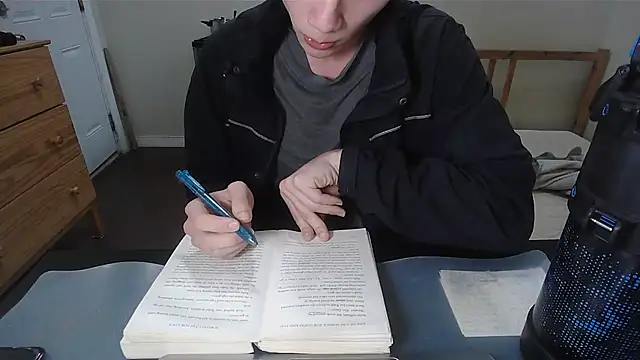 Pokazy przed kamerką – Allen8707