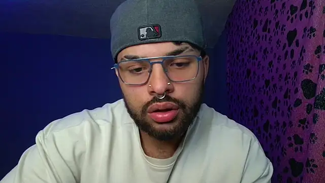LYNN_N_SAMMAEL's Webcam Show
