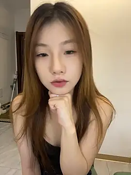 YoYo_3693 网络视讯表演
