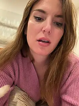 Milf200044 webkamerás műsora