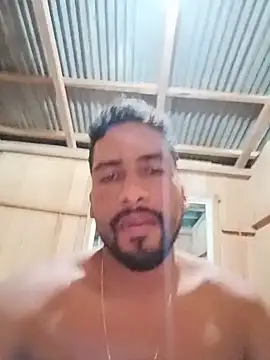 Bryan101995 Show in webcam
